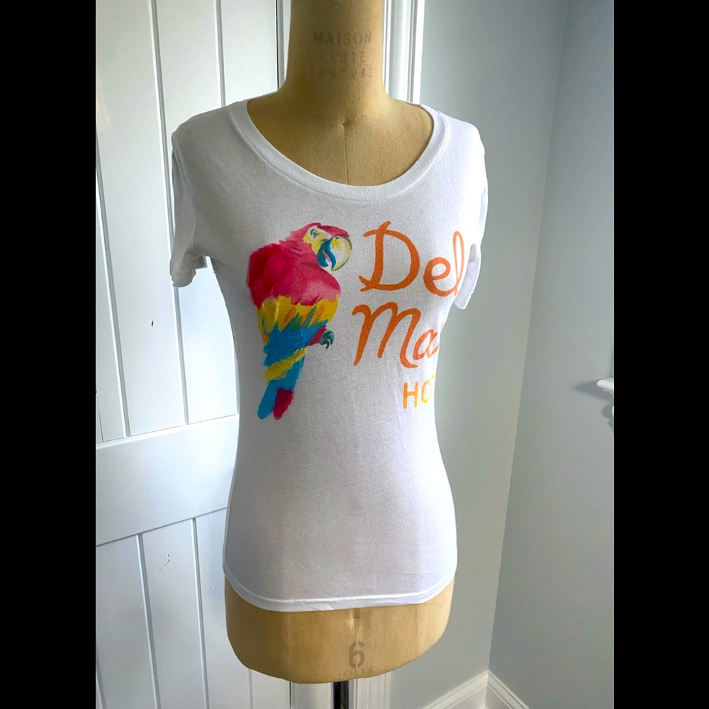 Hollister women t-shirt size M
